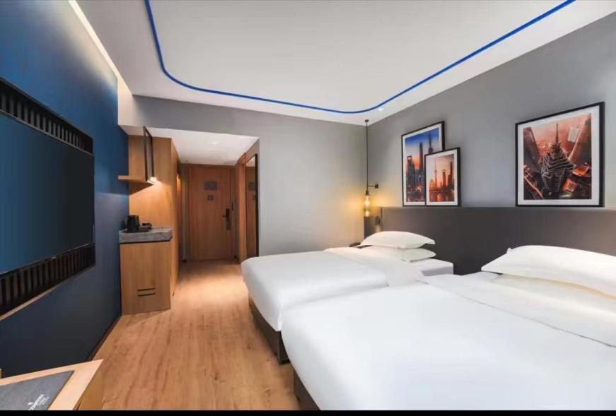 Country & By Radisson, Railway Station 4*